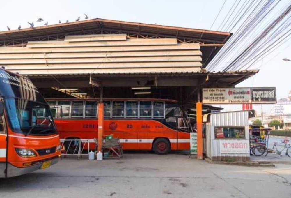 Khunyuw Hotel Fang Exterior photo